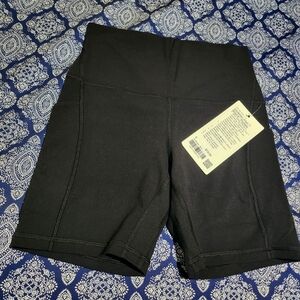 Lululemon Align High-Rise Shorts w/ Pockets